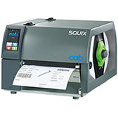 cab SQUIX 8 Typenschild Drucker mit extra breitem Materialausgang für großformatige Etiketten.